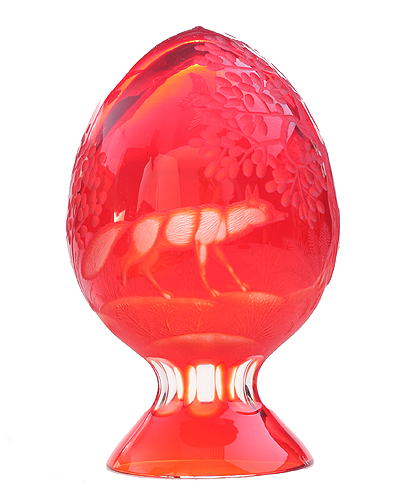 Яйцо "Сказочный лес" Рубиновое стекло, гравировка Ручная авторская работа диаметр 7,5 см Сохранность отличная инфо 6511j.